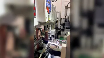 Máquina de crimpado de terminales y de inserción de carcasa de un lado, RH-010CC