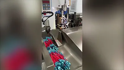 Máquina de crimpado de terminales e inserción de manguitos de dos lados, RH-018CC